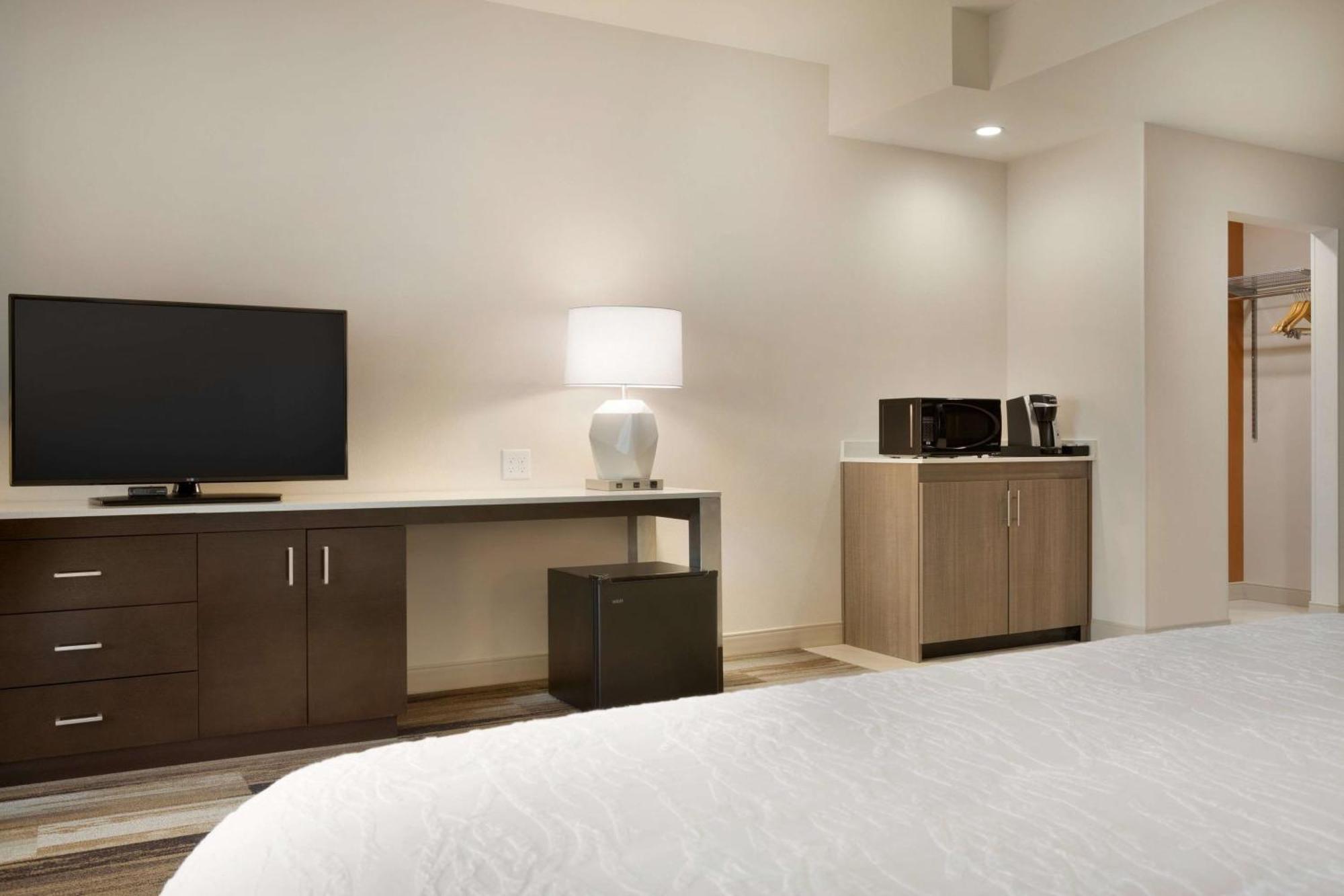 Hilton Garden Inn Downtown Бирмингем Экстерьер фото