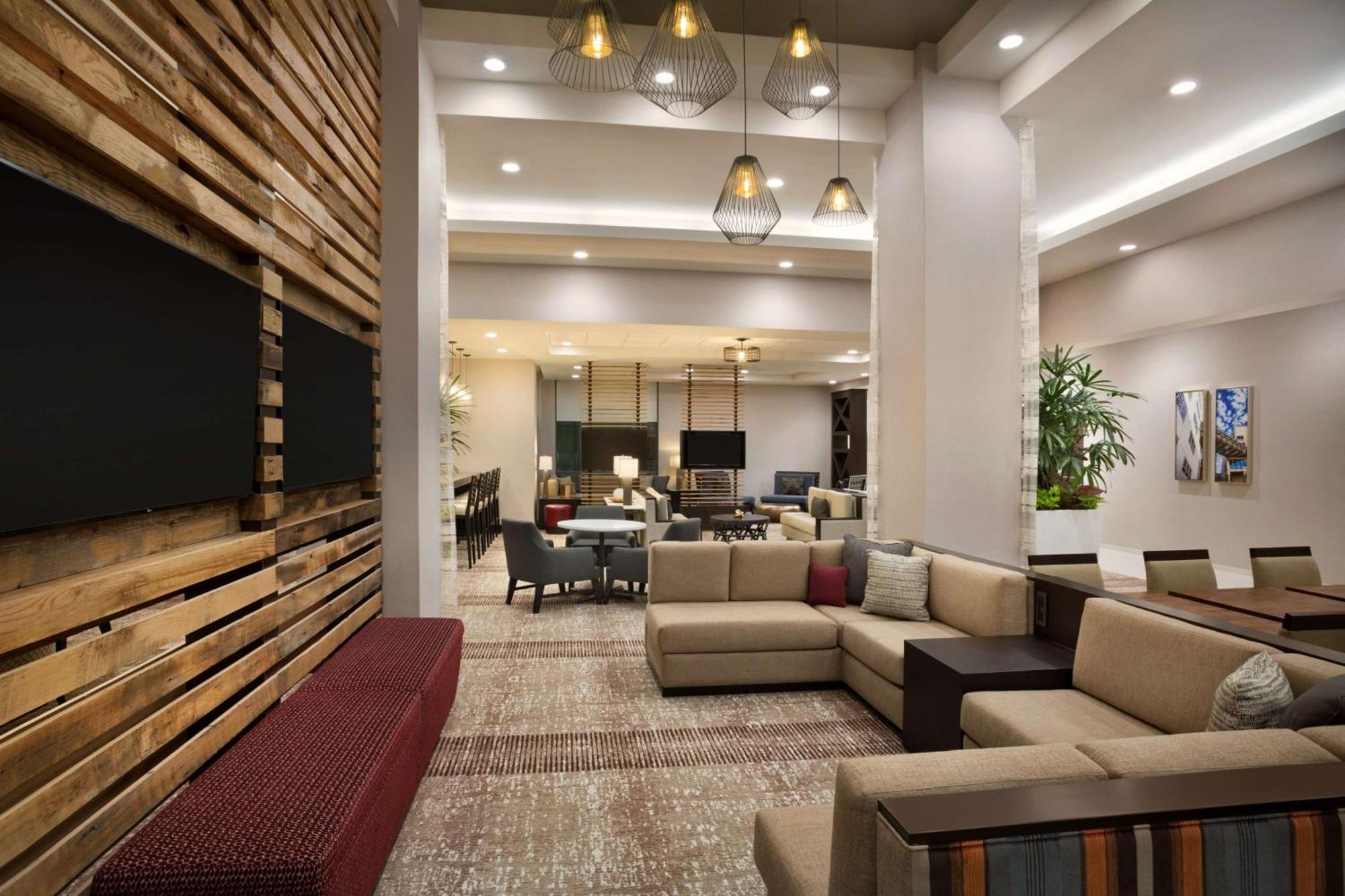 Hilton Garden Inn Downtown Бирмингем Экстерьер фото
